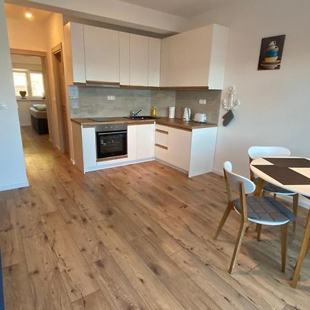 Apartments Elena Локва-Рогозниця Екстер'єр фото