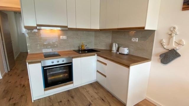 Apartments Elena Локва-Рогозниця Екстер'єр фото
